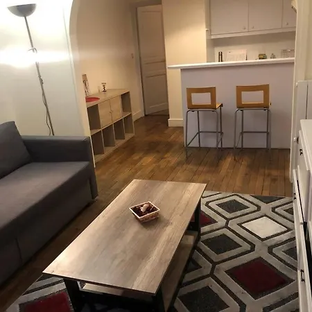 Lägenhet Beautiful Apartment,near Center